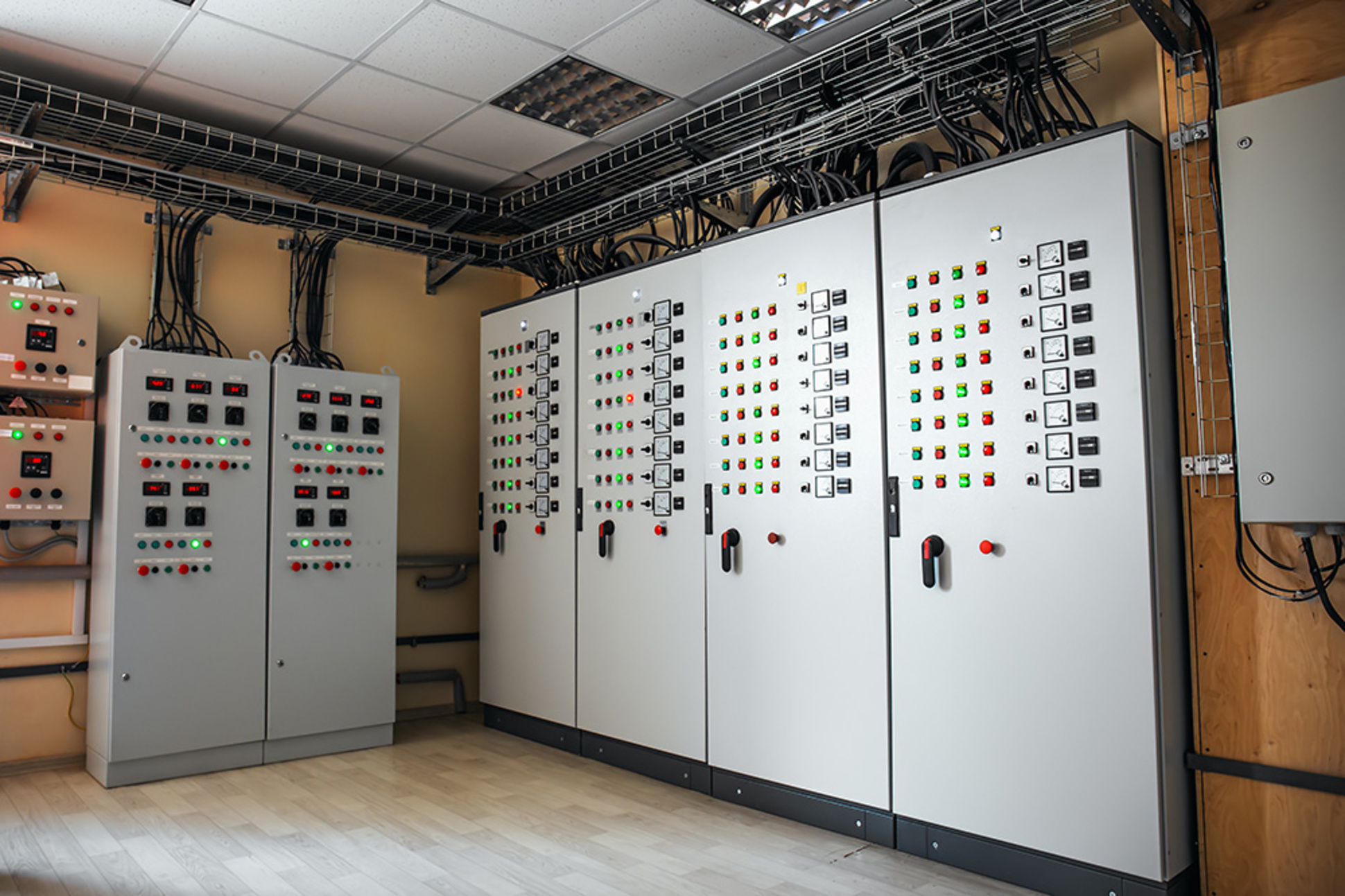 Schalt&shy;anlagen&shy;bau bei AMA Elektro in Backnang